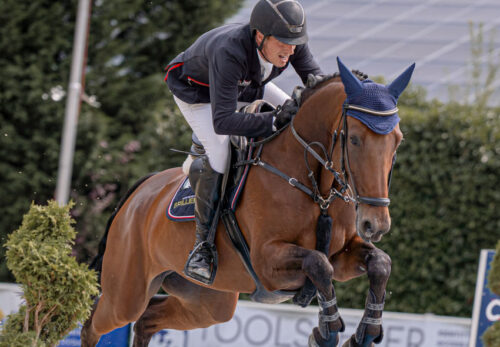 Reitanlage Hebborner Hof in Bergisch Gladbach – professionelle Aufnahme 2024
